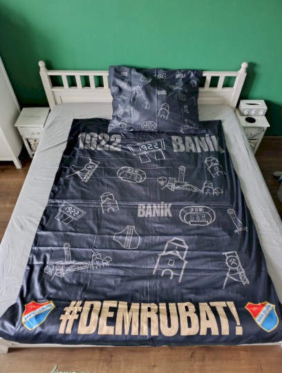 4389-povleceni cerne uv